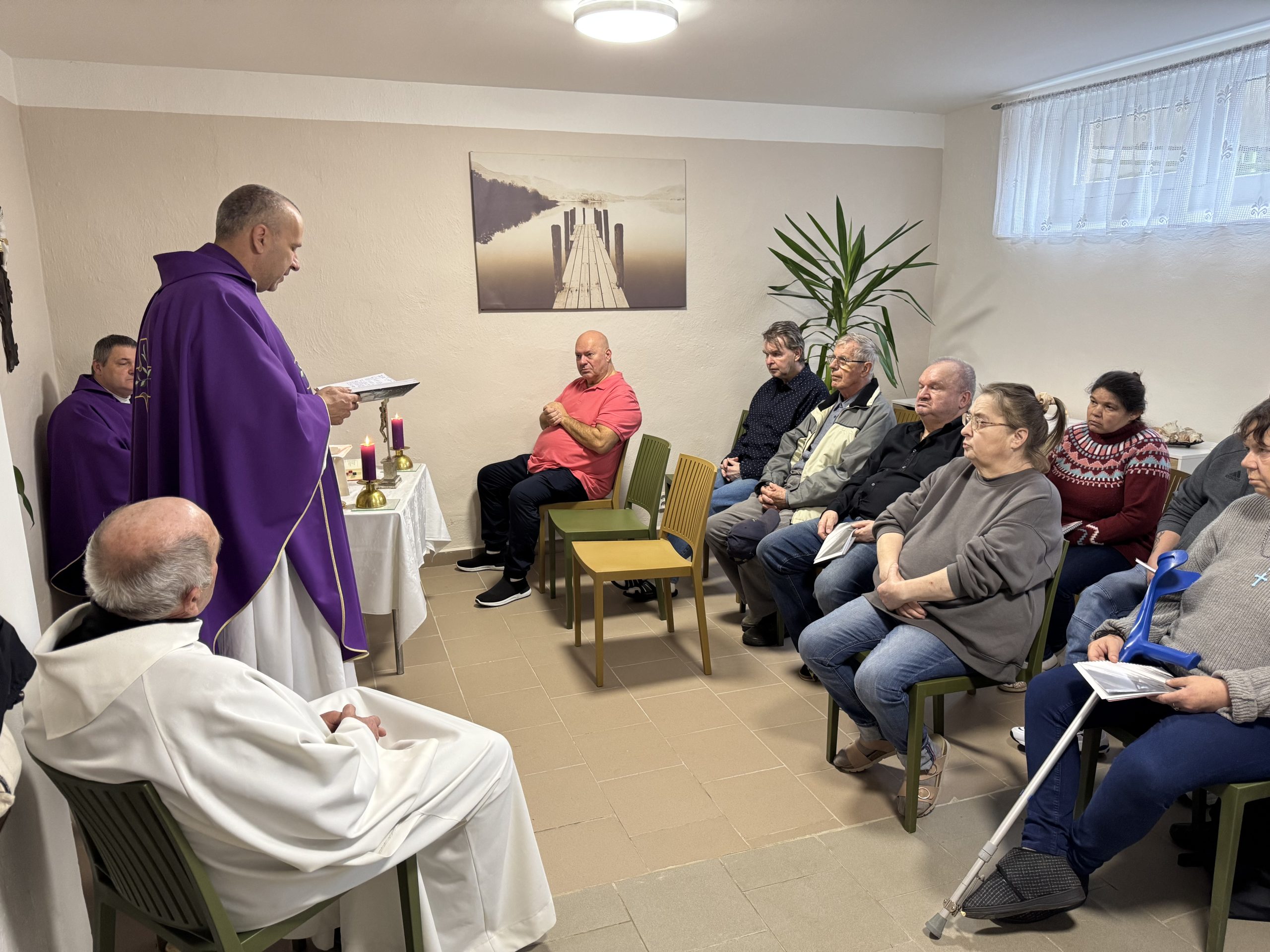 Žehnání sociálně-terapeutické místnosti Senior Sen